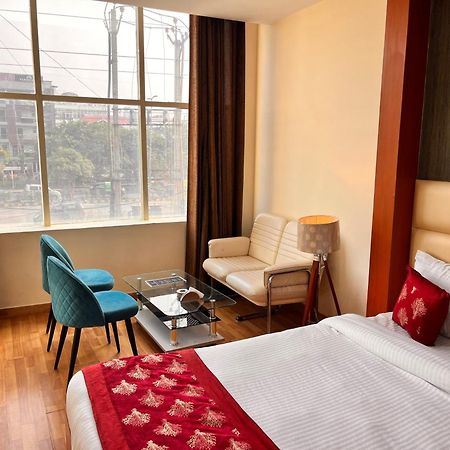 Oyster Pearl I Near Medanta Hospital I Sec-39 I Gurgaon Hotel Luaran gambar