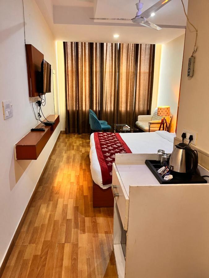 Oyster Pearl I Near Medanta Hospital I Sec-39 I Gurgaon Hotel Luaran gambar