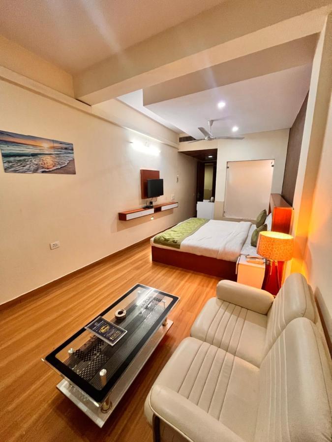 Oyster Pearl I Near Medanta Hospital I Sec-39 I Gurgaon Hotel Luaran gambar