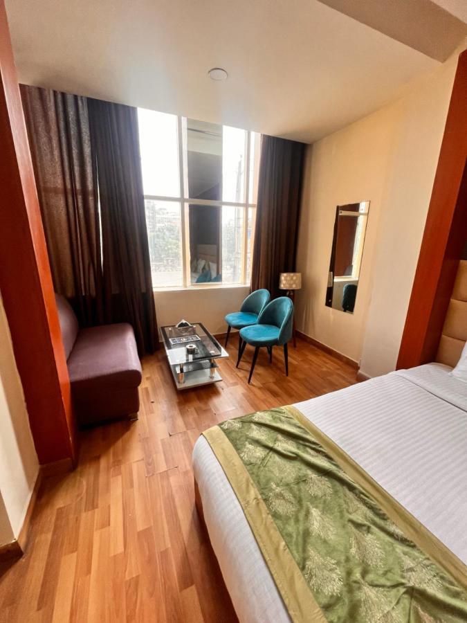 Oyster Pearl I Near Medanta Hospital I Sec-39 I Gurgaon Hotel Luaran gambar