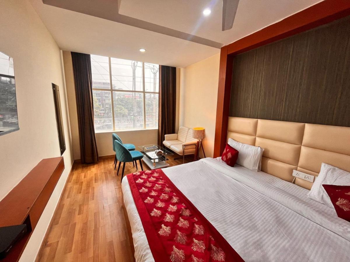 Oyster Pearl I Near Medanta Hospital I Sec-39 I Gurgaon Hotel Luaran gambar
