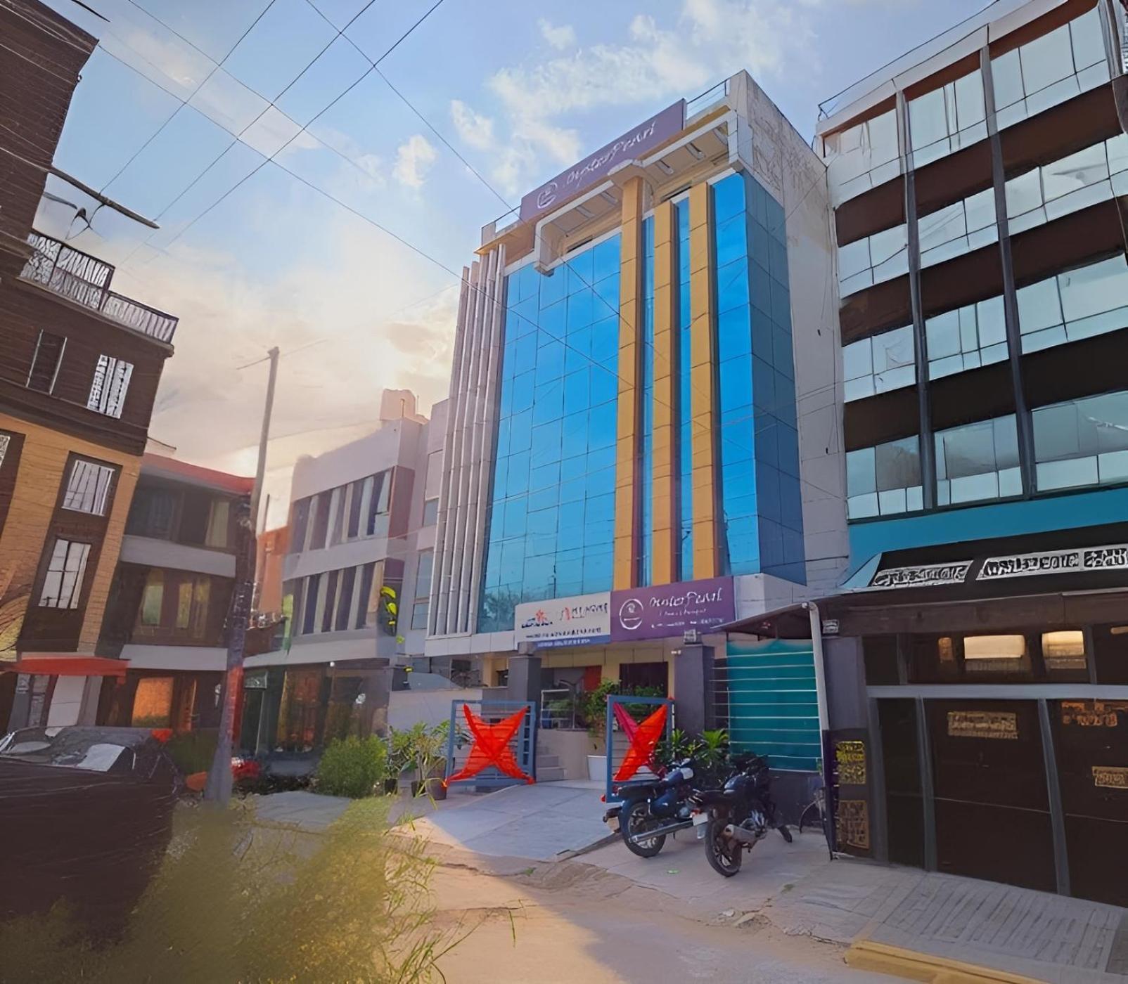 Oyster Pearl I Near Medanta Hospital I Sec-39 I Gurgaon Hotel Luaran gambar