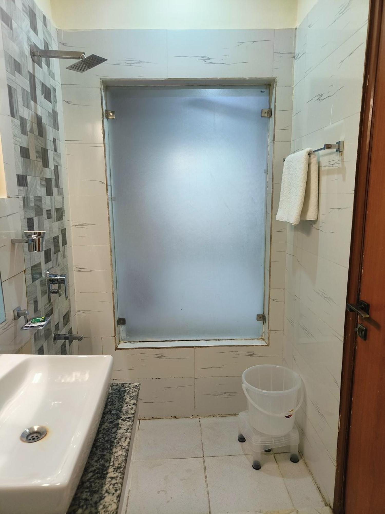 Oyster Pearl I Near Medanta Hospital I Sec-39 I Gurgaon Hotel Luaran gambar