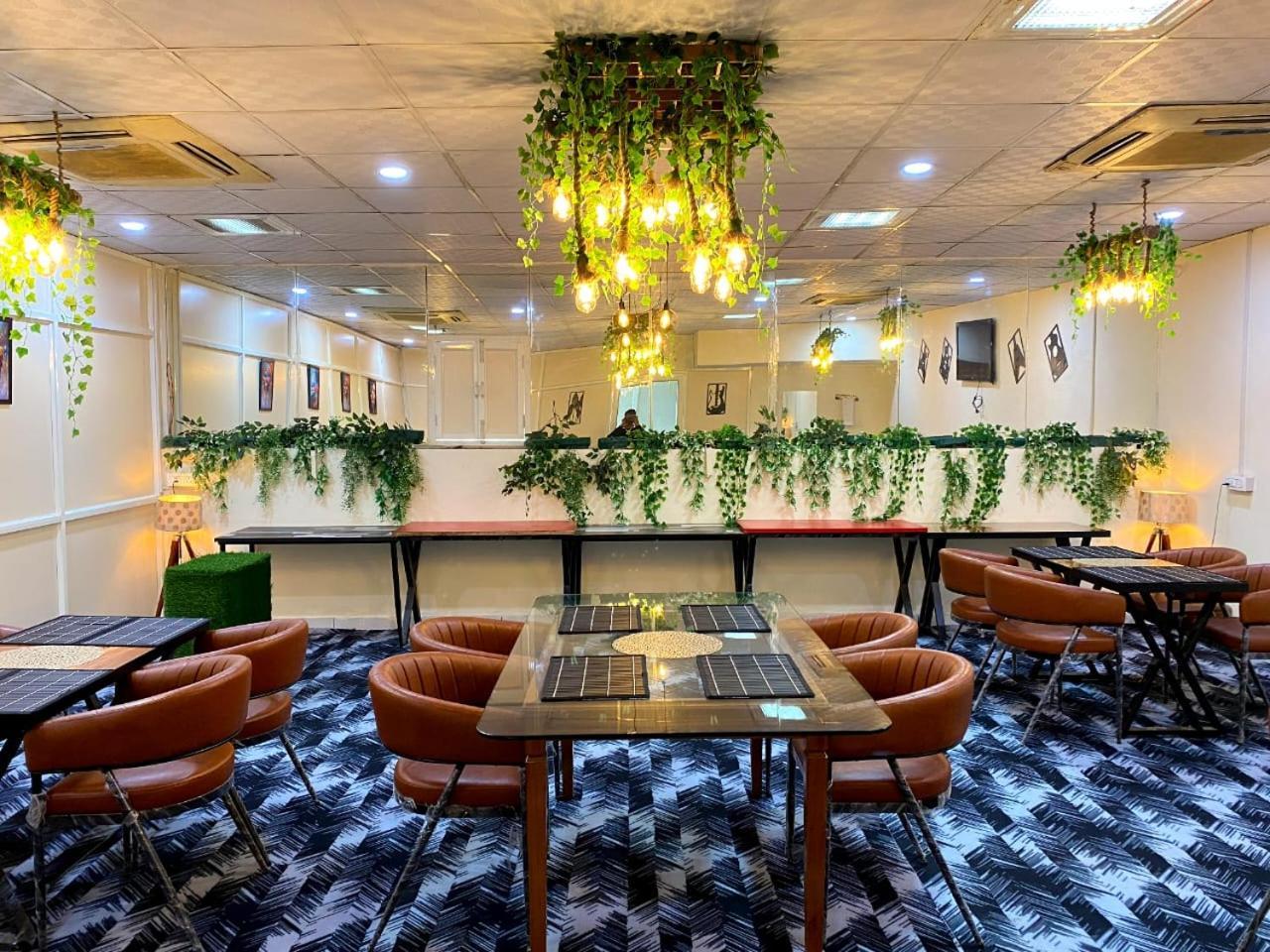 Oyster Pearl I Near Medanta Hospital I Sec-39 I Gurgaon Hotel Luaran gambar
