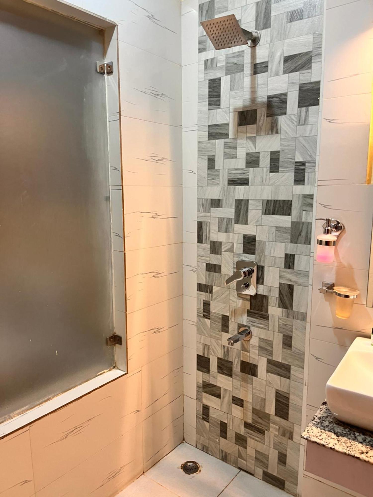 Oyster Pearl I Near Medanta Hospital I Sec-39 I Gurgaon Hotel Luaran gambar